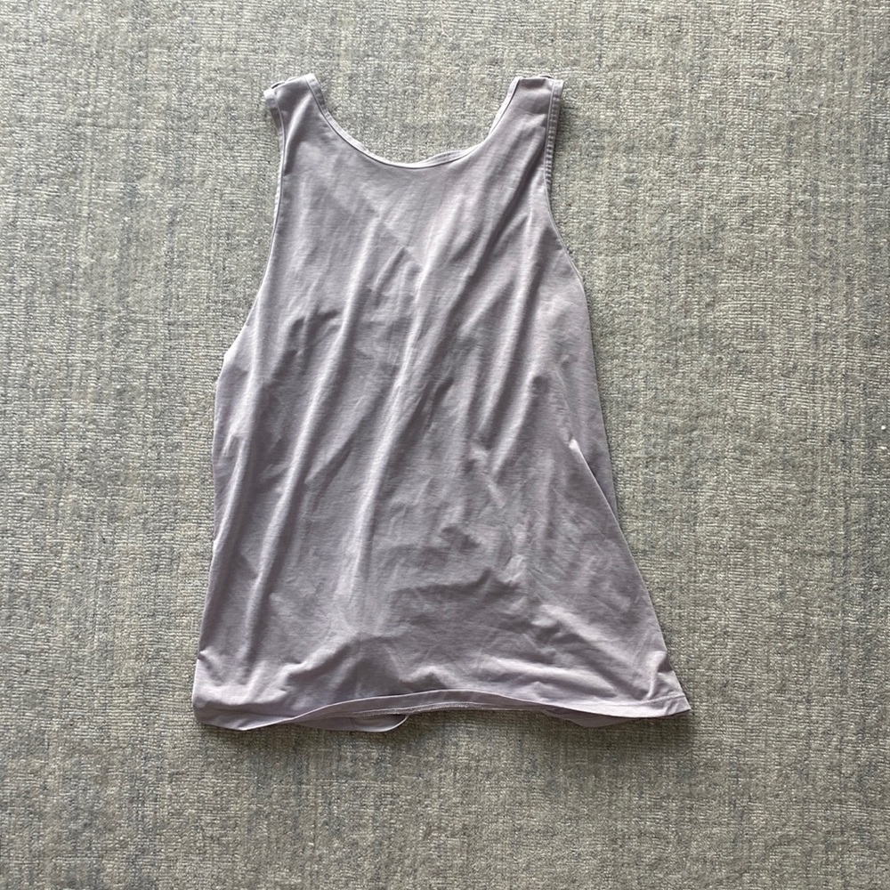 Lululemon workout top